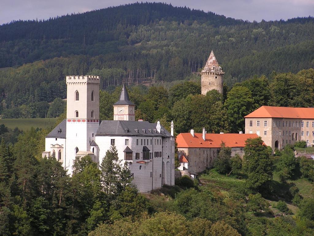 Hotel Ruze Rožmberk nad Vltavou Exterior photo